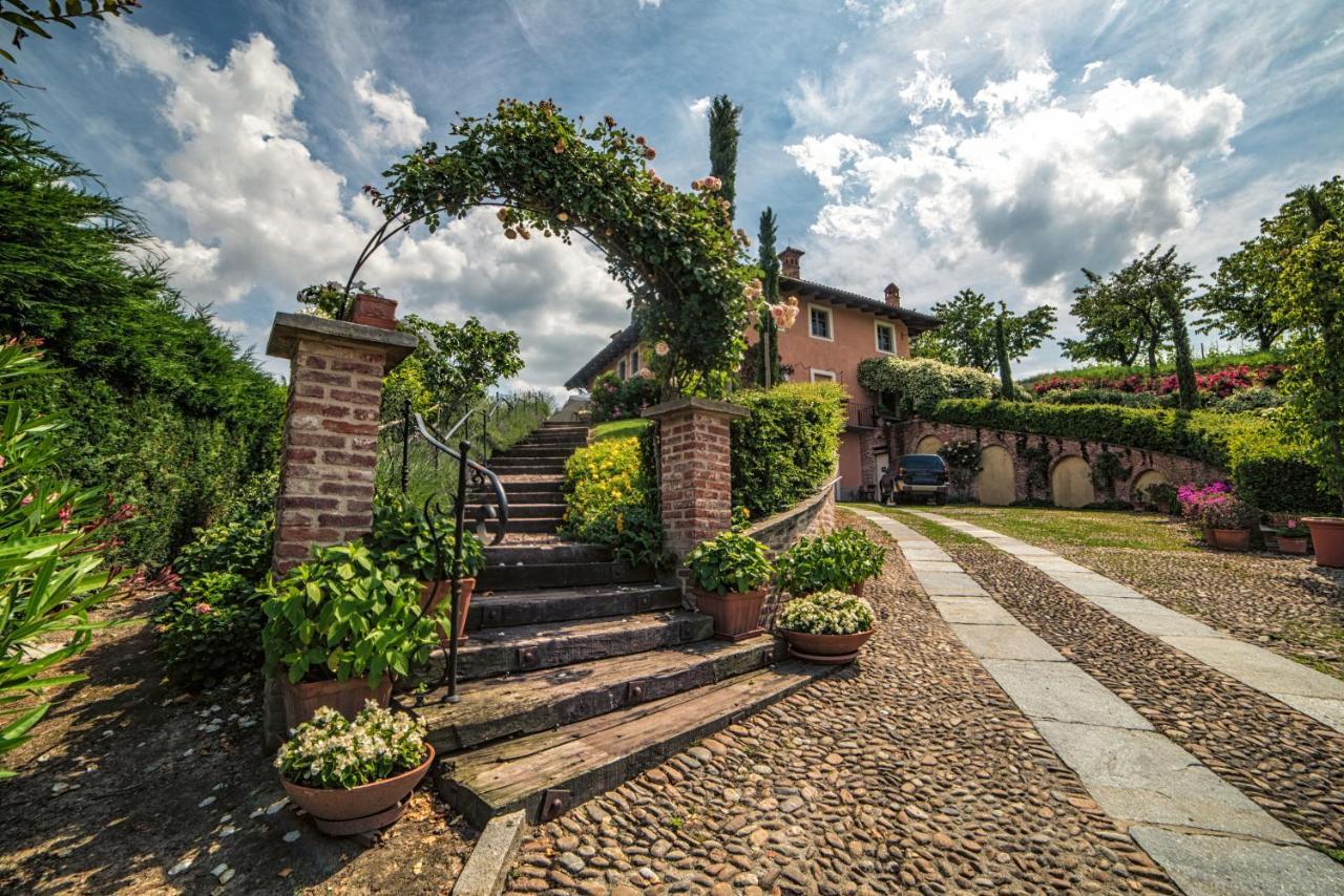 Villa Bricco Dei Cogni La Morra Exterior photo